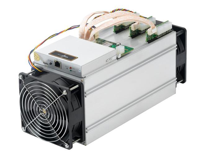 An inside look at a high-performance mining rig setup